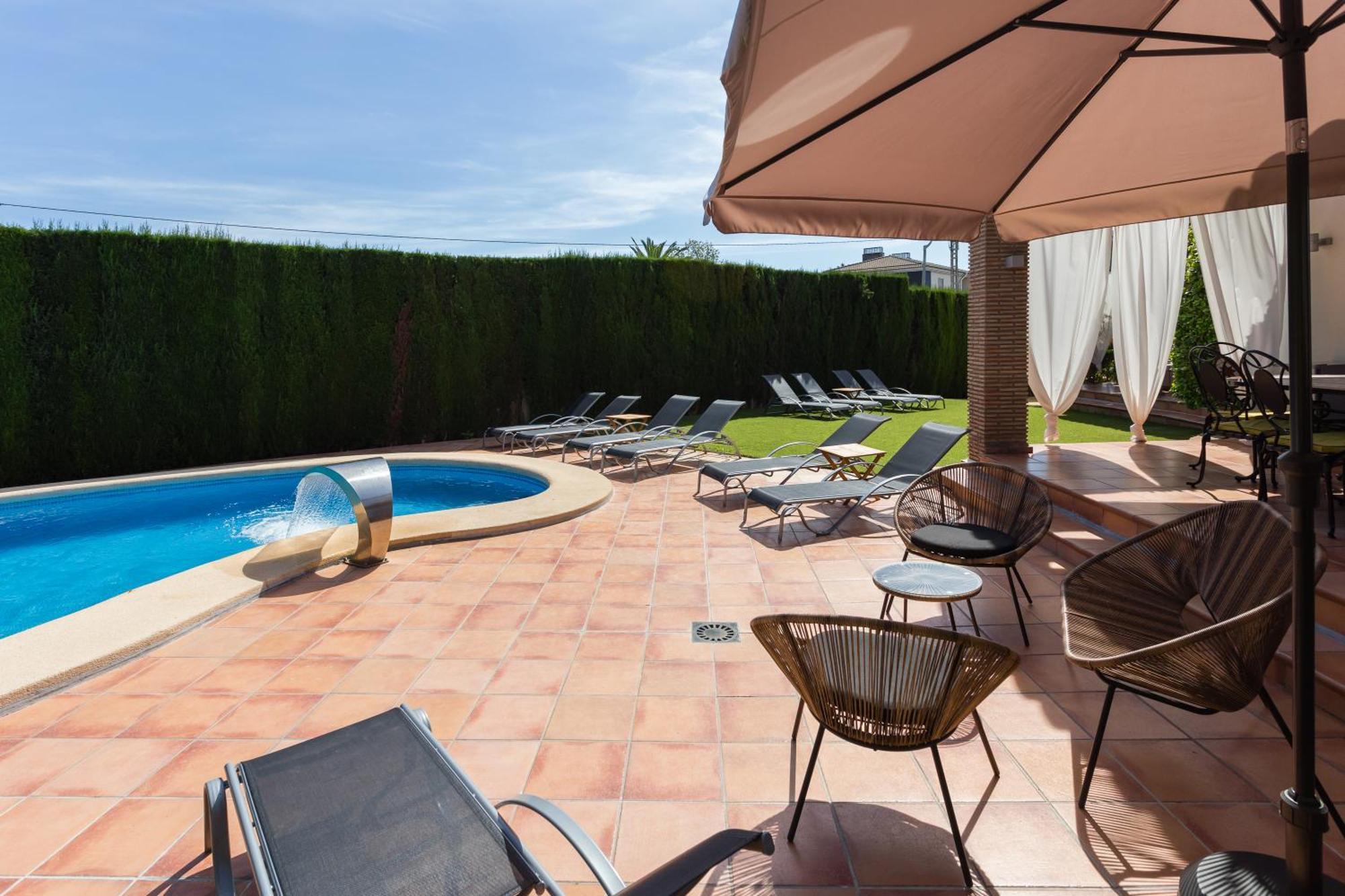 Resort Villa Luny Gandie Extérieur photo
